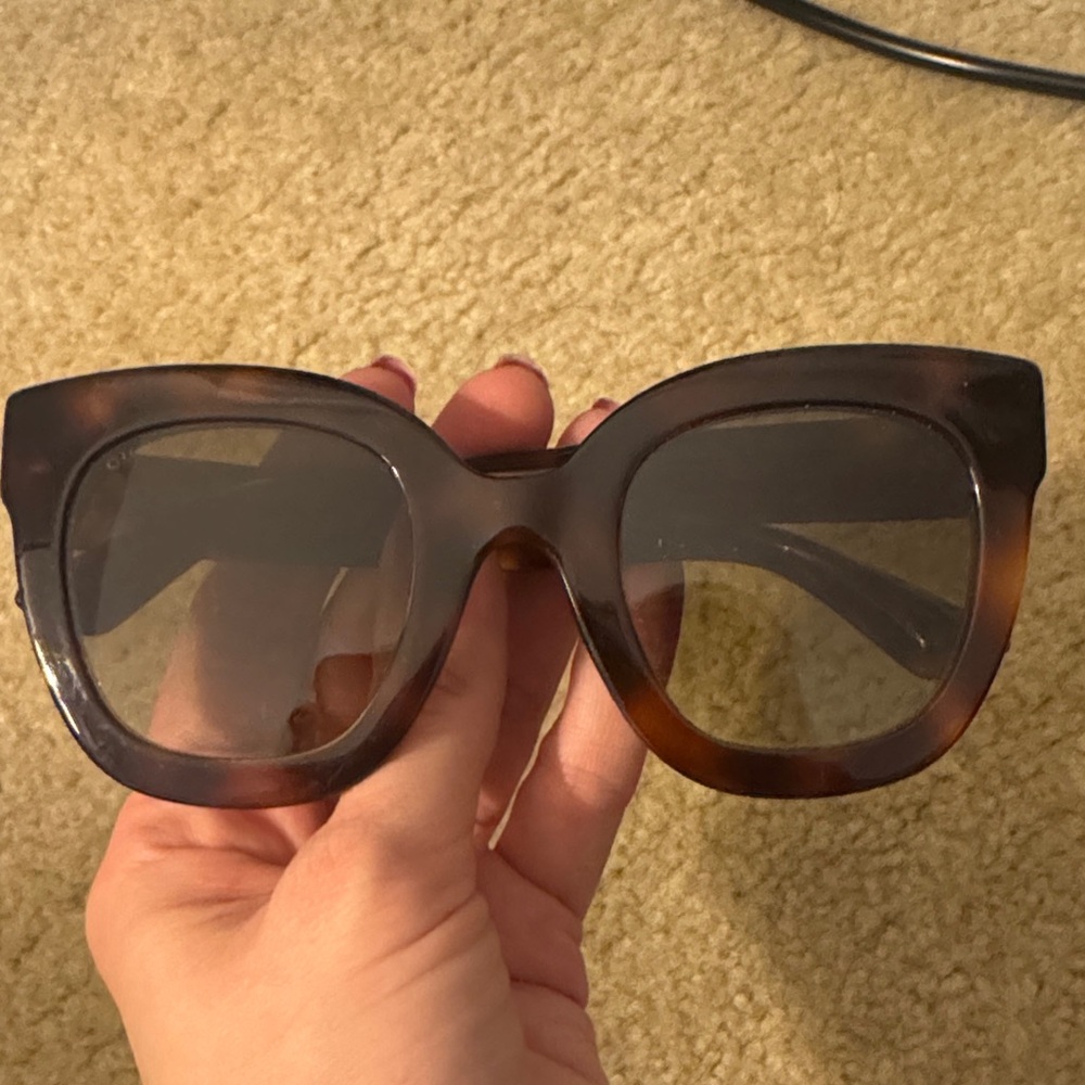 Gucci Oversized Tortoiseshell Sunglasses - Brown